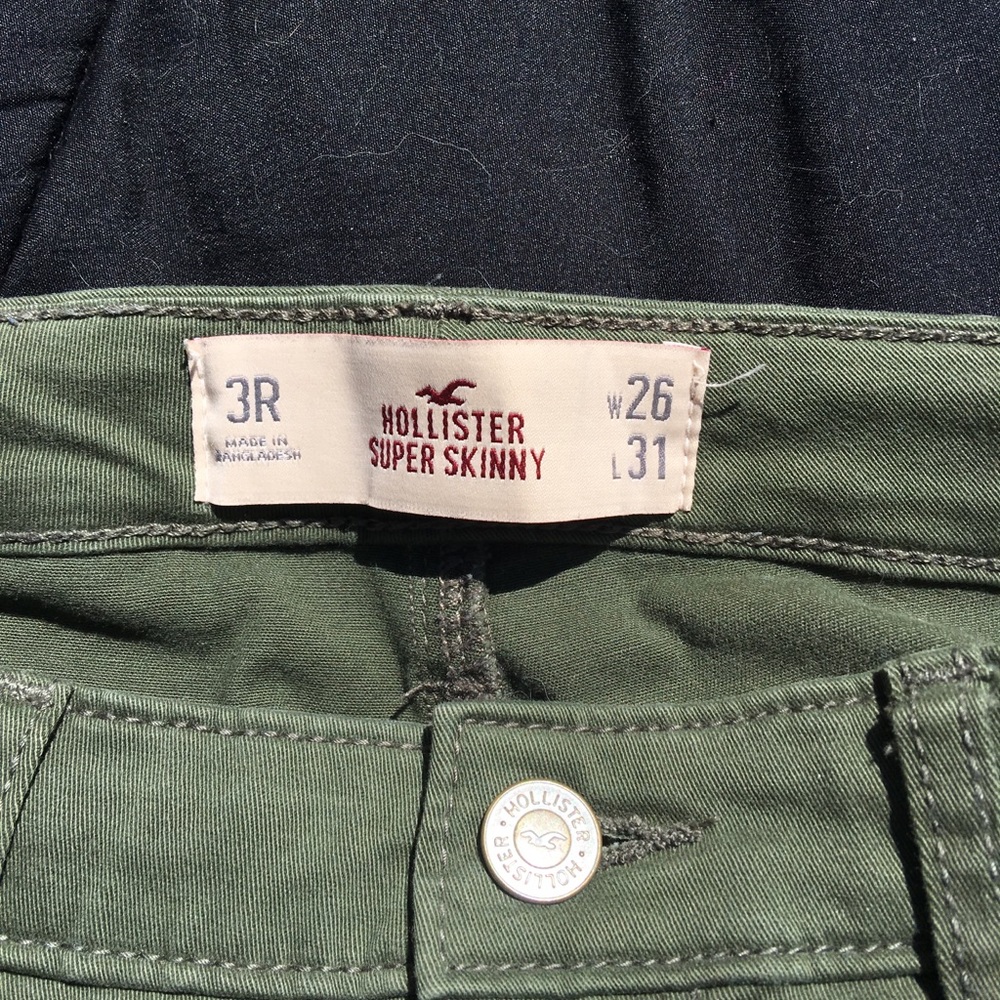 Olive green hollister super skinnies